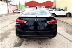 نيسان فيرسا